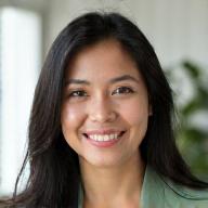 Portrait ni Maria Santos, isang Filipina certified nutritionist na may plant-based specialization.